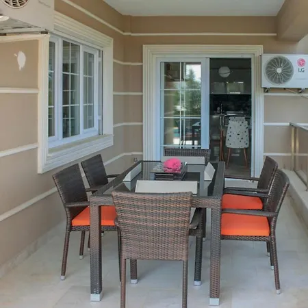 Eight Bedroom By Summer Homes Villa *